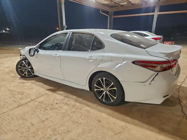 4T1B11HKXJU595043 2018 TOYOTA CAMRY - Image 2