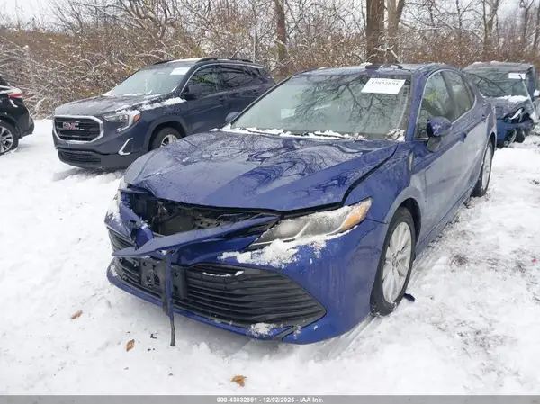 4T1B11HKXJU595480 2018 TOYOTA CAMRY - Image 2