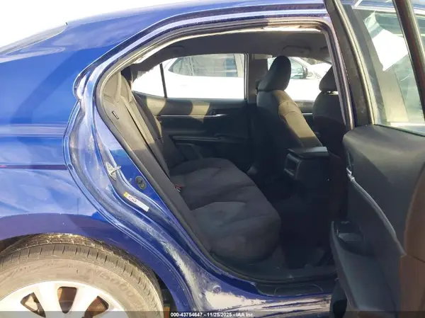 4T1B11HKXJU595561 2018 TOYOTA CAMRY - Image 8