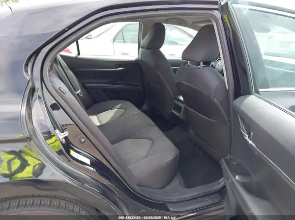 4T1B11HKXJU596564 2018 TOYOTA CAMRY - Image 8