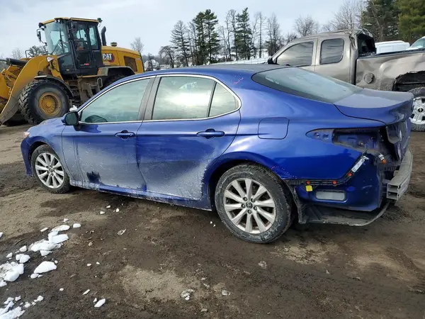 4T1B11HKXJU597049 2018 TOYOTA CAMRY - Image 2