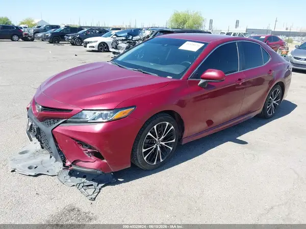 4T1B11HKXJU598427 2018 TOYOTA CAMRY - Image 2
