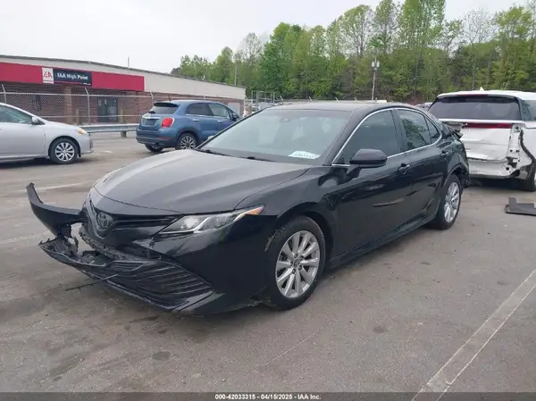 4T1B11HKXJU605702 2018 TOYOTA CAMRY - Image 2