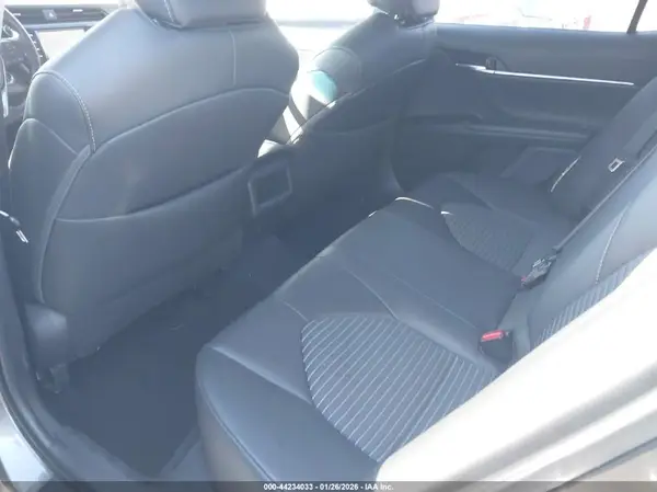 4T1B11HKXJU607210 2018 TOYOTA CAMRY - Image 8