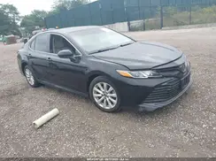 4T1B11HKXJU608647 2018 TOYOTA CAMRY