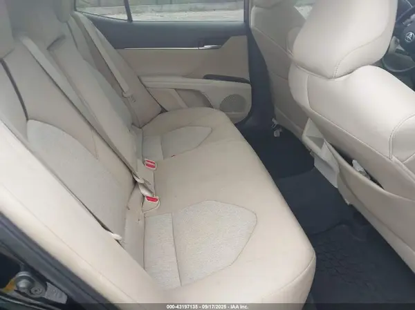 4T1B11HKXJU608647 2018 TOYOTA CAMRY - Image 8