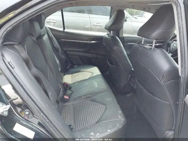 4T1B11HKXJU609863 2018 TOYOTA CAMRY - Image 8