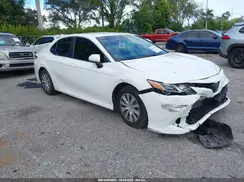 4T1B11HKXJU610978 2018 TOYOTA CAMRY