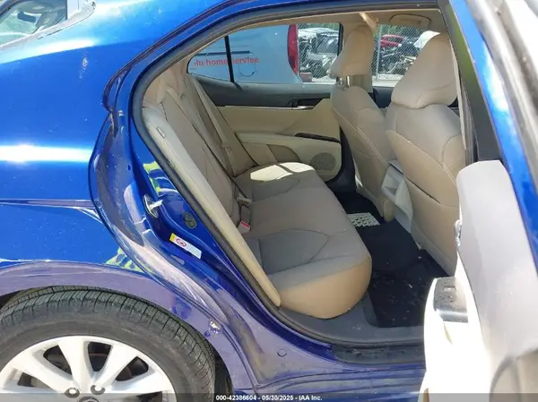 4T1B11HKXJU612536 2018 TOYOTA CAMRY - Image 8