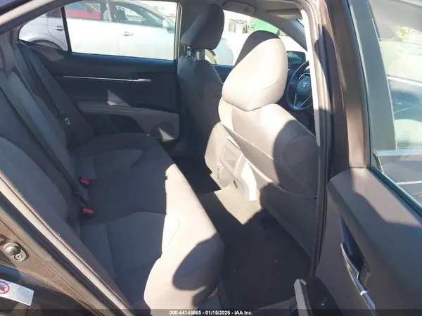 4T1B11HKXJU613279 2018 TOYOTA CAMRY - Image 8