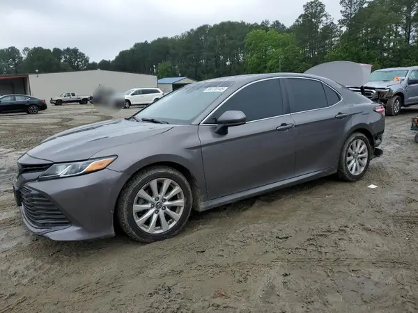 4T1B11HKXJU614030 2018 TOYOTA CAMRY - Image 1