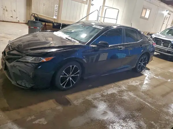 4T1B11HKXJU614318 2018 TOYOTA CAMRY - Image 1