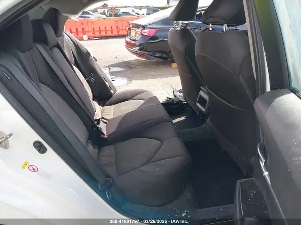 4T1B11HKXJU615467 2018 TOYOTA CAMRY - Image 8