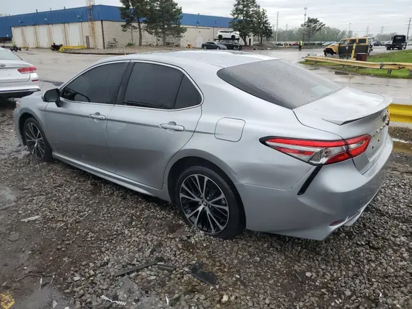 4T1B11HKXJU617221 2018 TOYOTA CAMRY - Image 2