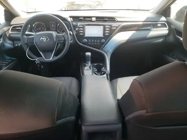 4T1B11HKXJU621561 2018 TOYOTA CAMRY - Image 8