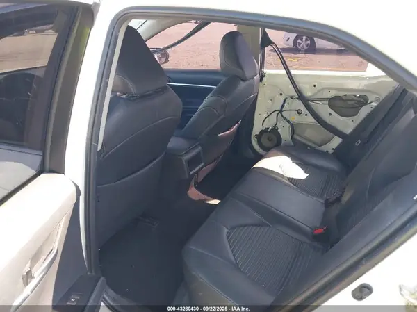 4T1B11HKXJU622760 2018 TOYOTA CAMRY - Image 8