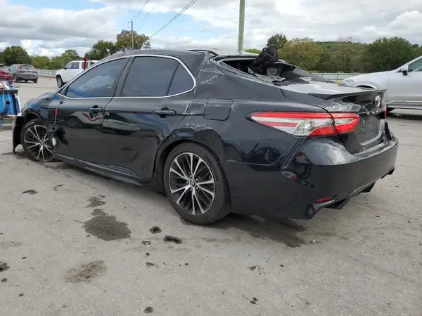 4T1B11HKXJU626971 2018 TOYOTA CAMRY - Image 2