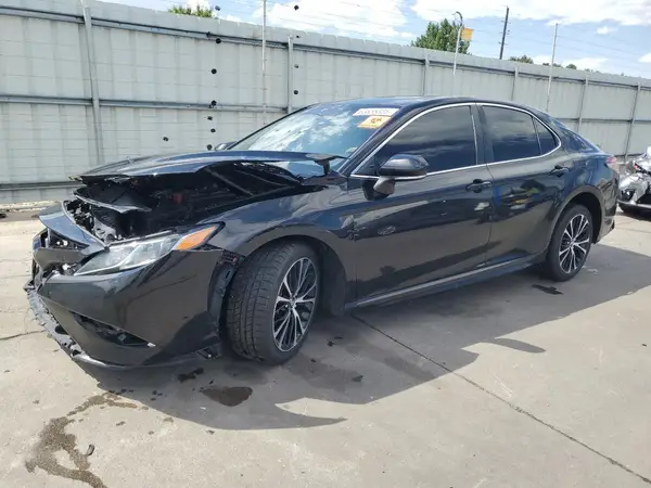 4T1B11HKXJU628591 2018 TOYOTA CAMRY - Image 1