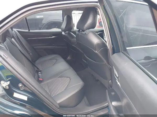 4T1B11HKXJU629045 2018 TOYOTA CAMRY - Image 8