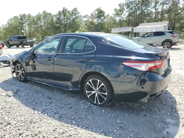 4T1B11HKXJU630700 2018 TOYOTA CAMRY - Image 2
