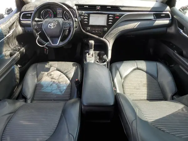 4T1B11HKXJU630700 2018 TOYOTA CAMRY - Image 8