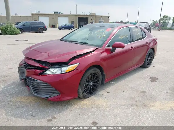 4T1B11HKXJU632916 2018 TOYOTA CAMRY - Image 2