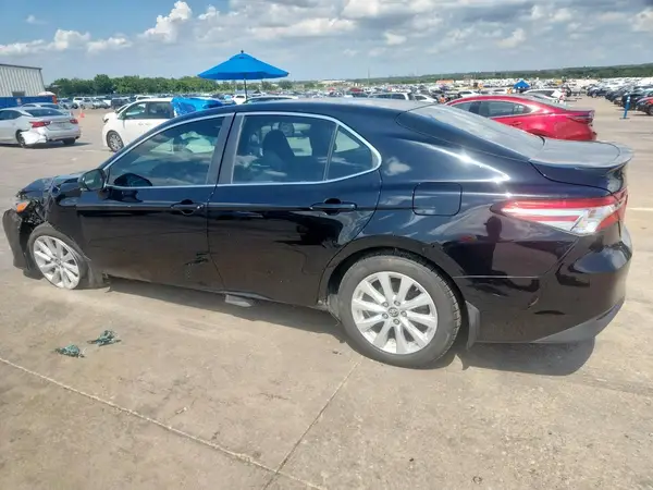 4T1B11HKXJU634116 2018 TOYOTA CAMRY - Image 2