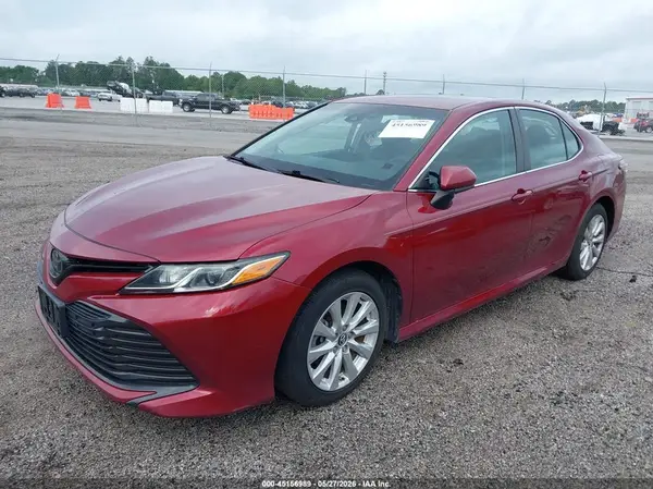 4T1B11HKXJU636836 2018 TOYOTA CAMRY - Image 2