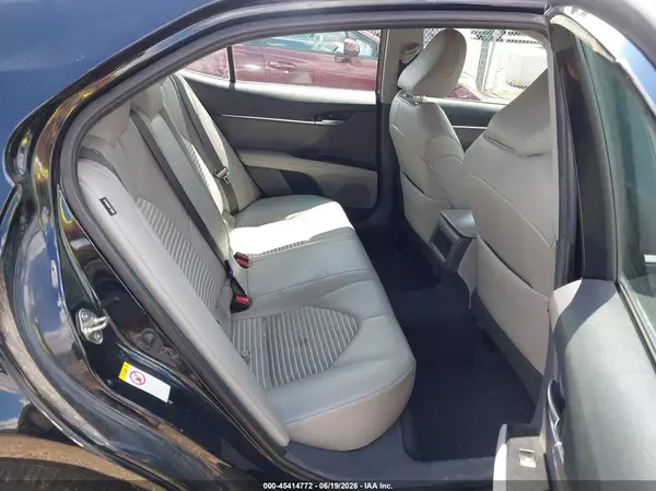 4T1B11HKXJU643561 2018 TOYOTA CAMRY - Image 8