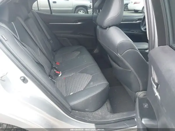 4T1B11HKXJU644211 2018 TOYOTA CAMRY - Image 8