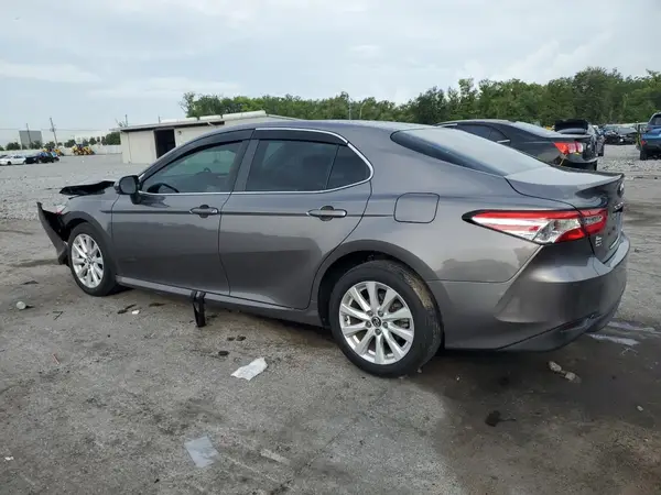 4T1B11HKXJU644337 2018 TOYOTA CAMRY - Image 2