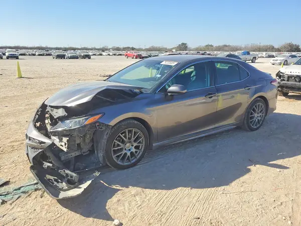 4T1B11HKXJU644628 2018 TOYOTA CAMRY - Image 1