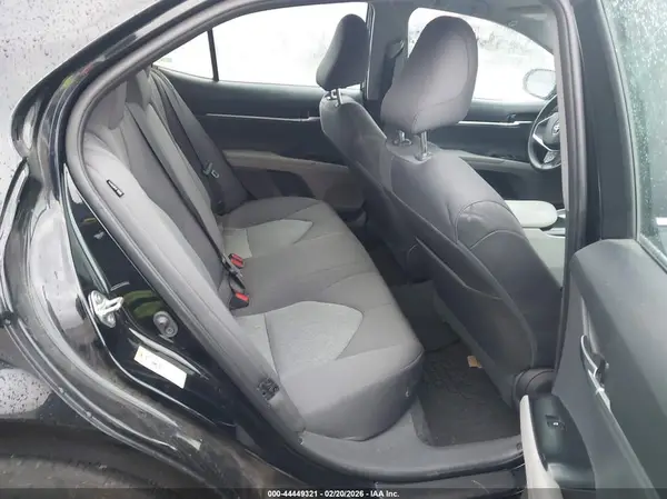 4T1B11HKXJU646587 2018 TOYOTA CAMRY - Image 8