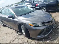 4T1B11HKXJU647142 2018 TOYOTA CAMRY