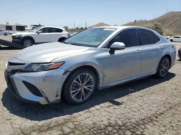 4T1B11HKXJU647206 2018 TOYOTA CAMRY - Image 1