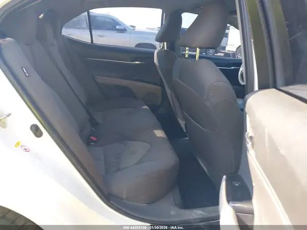 4T1B11HKXJU652759 2018 TOYOTA CAMRY - Image 8
