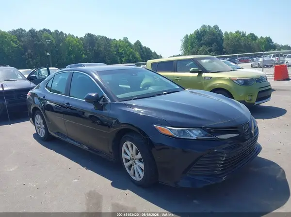 4T1B11HKXJU655113 2018 TOYOTA CAMRY - Image 1