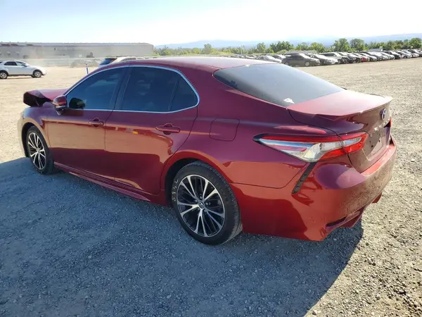 4T1B11HKXJU655855 2018 TOYOTA CAMRY - Image 2