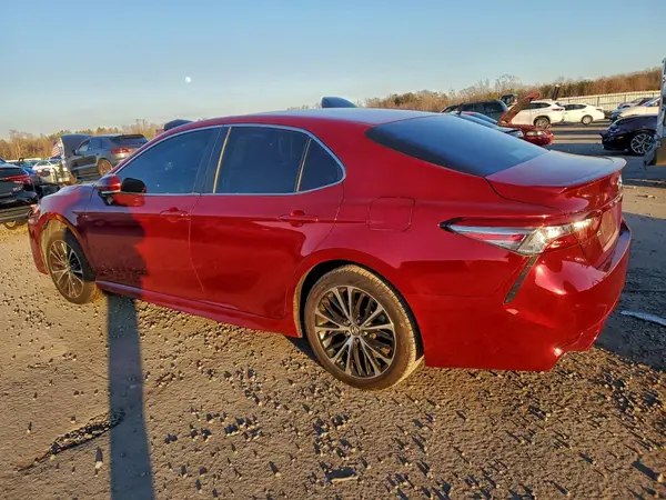 4T1B11HKXJU658027 2018 TOYOTA CAMRY - Image 2