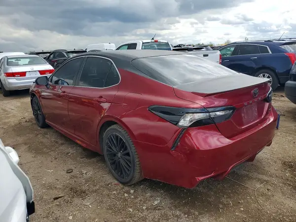 4T1B11HKXJU658626 2018 TOYOTA CAMRY - Image 2