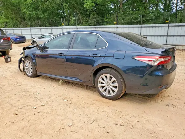 4T1B11HKXJU659095 2018 TOYOTA CAMRY - Image 2