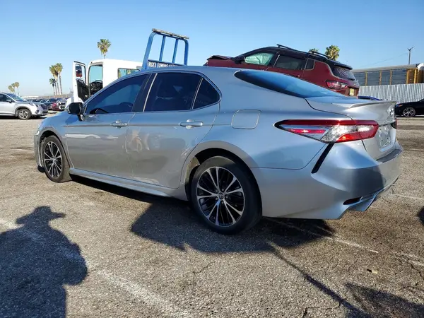 4T1B11HKXJU659873 2018 TOYOTA CAMRY - Image 2