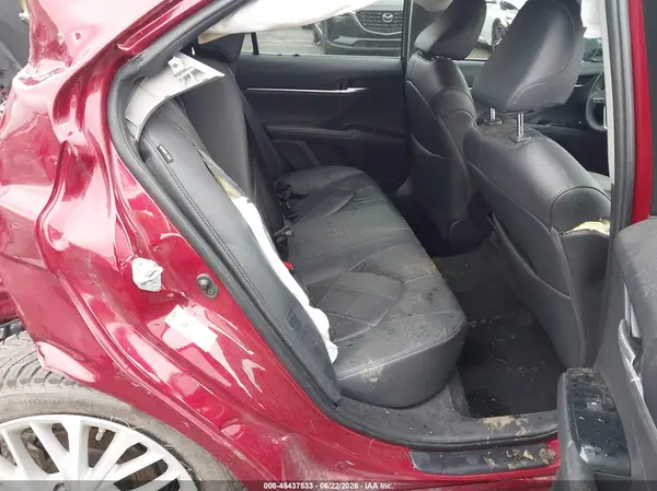 4T1B11HKXJU662627 2018 TOYOTA CAMRY - Image 8