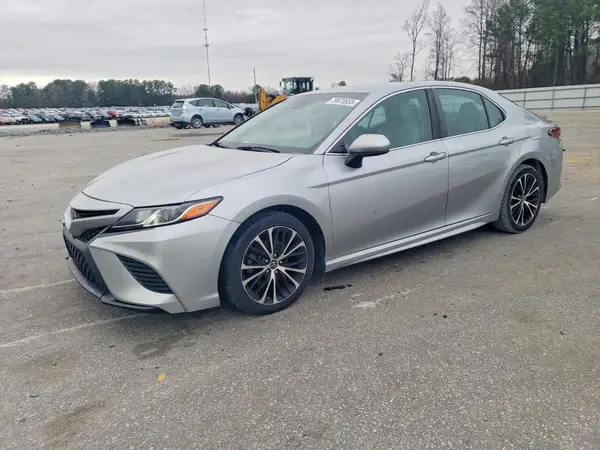 4T1B11HKXJU662921 2018 TOYOTA CAMRY - Image 1