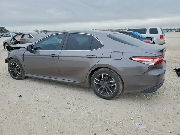 4T1B11HKXJU667259 2018 TOYOTA CAMRY - Image 2