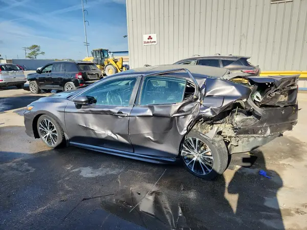4T1B11HKXJU671196 2018 TOYOTA CAMRY - Image 2