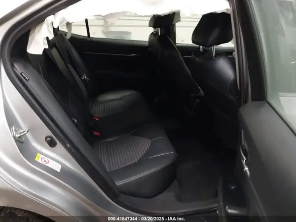 4T1B11HKXJU672462 2018 TOYOTA CAMRY - Image 8