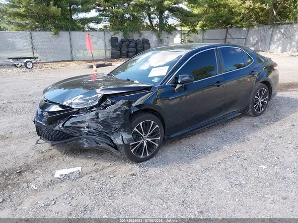 4T1B11HKXJU674521 2018 TOYOTA CAMRY - Image 2