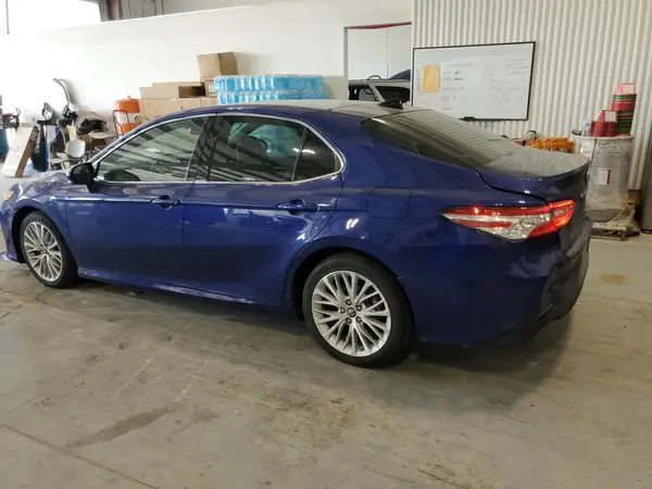 4T1B11HKXJU676298 2018 TOYOTA CAMRY - Image 2