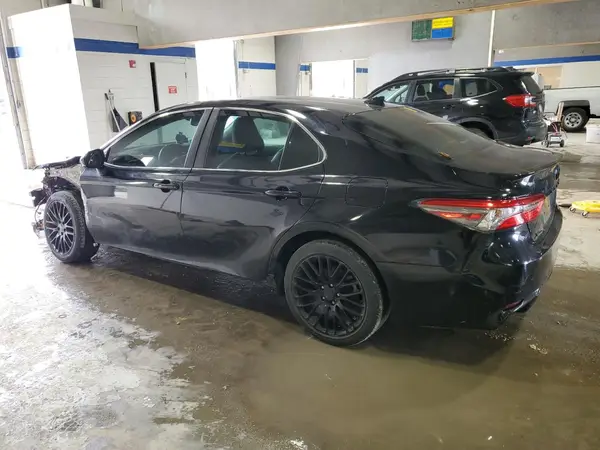 4T1B11HKXKU162761 2019 TOYOTA CAMRY - Image 2